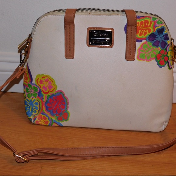 Disney hand bag 6/10 - Picture 2 of 2